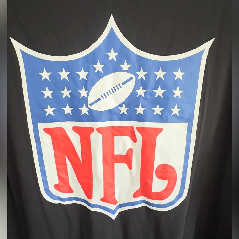 NFL Logo Black T-Shirt XXL NWT - Picture 2 of 7